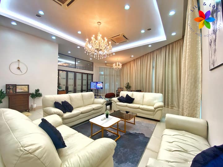 40P, Subang Villa with Pool/BBQ/Karaoke/Meeting Houses for Rent in