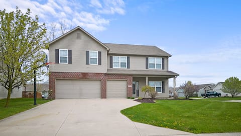 Giant 5 Bedroom Mini Mansion, Sleeps 12, Der Reise