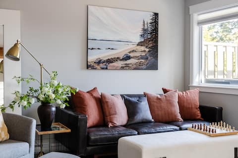 Top Airbnb: The Sea Grass Studio Suite in Campbell River