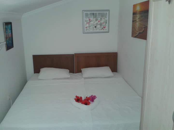 Dhomë gjumi 3, 10 m², krevat dopio