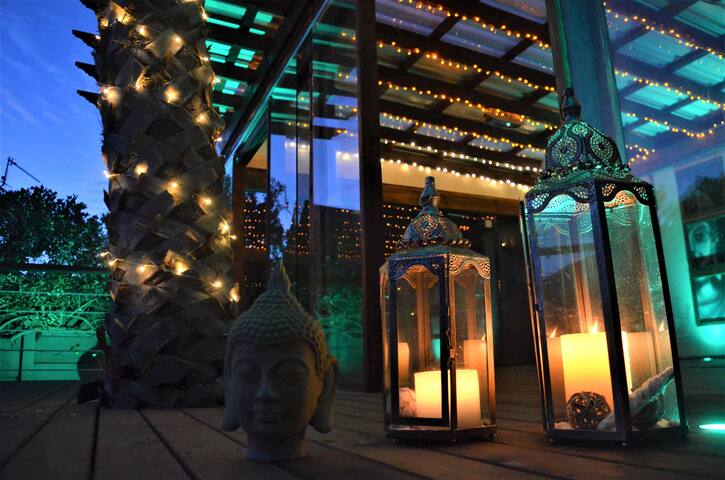 Private Sunset, Sea and Mountain View House gallery image 4