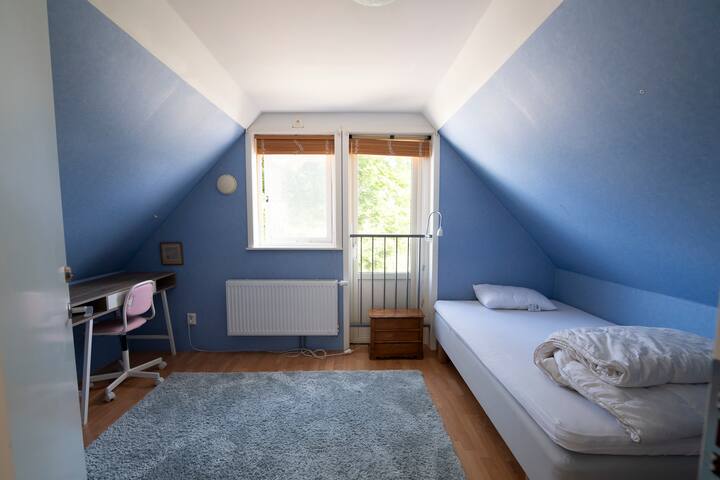 Bedroom 3 with 120 bed (upstairs)