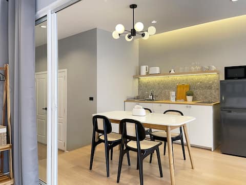 FL2 Entire Apartment, 2BR, 5min to Khaosan