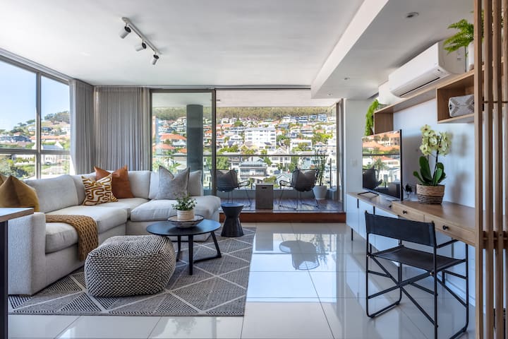 Newly furnished designer apartment Greenpoint.