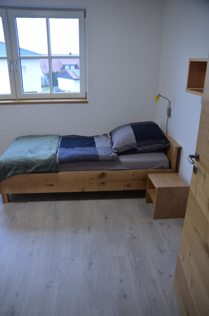 غرفة النوم 2