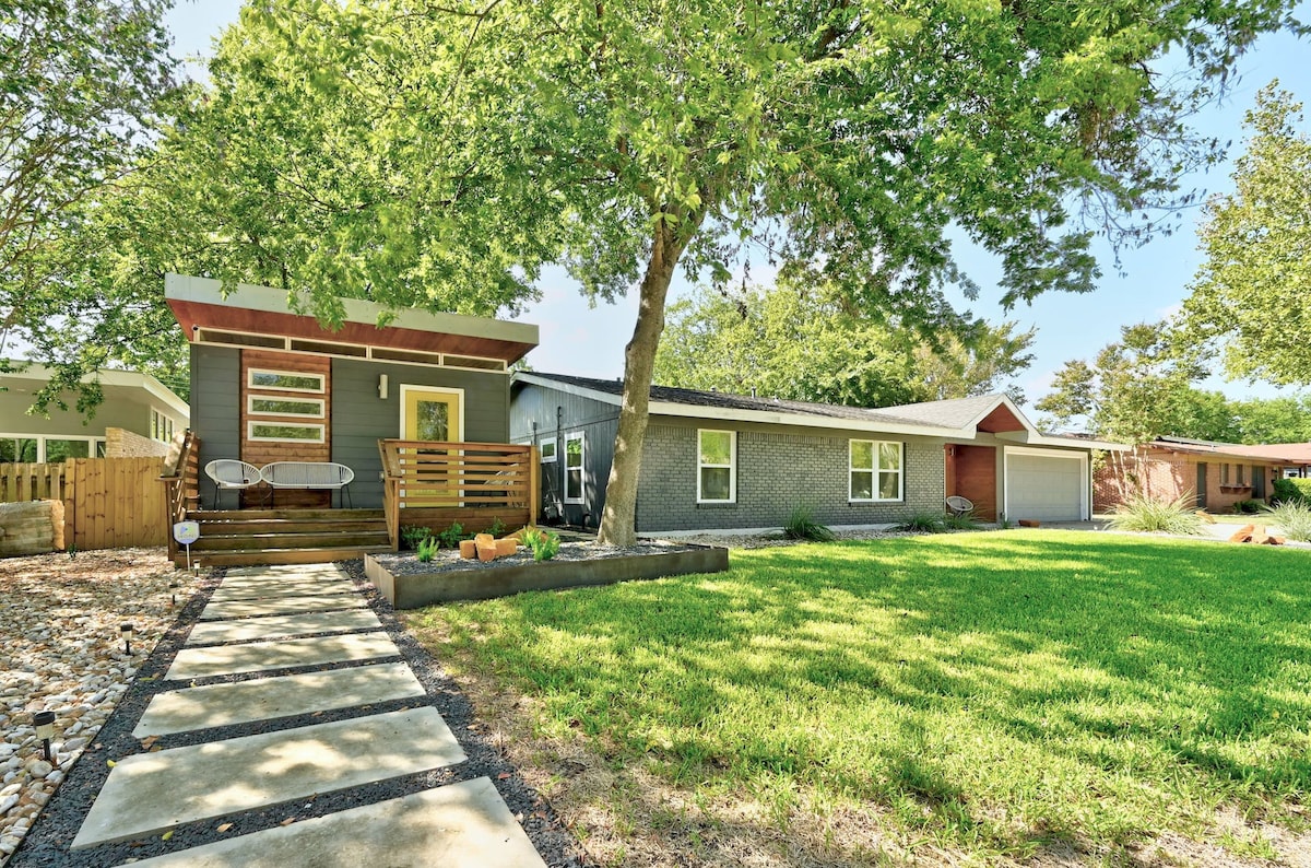 Cozy Windsor Park Casita w/ tons of natural light