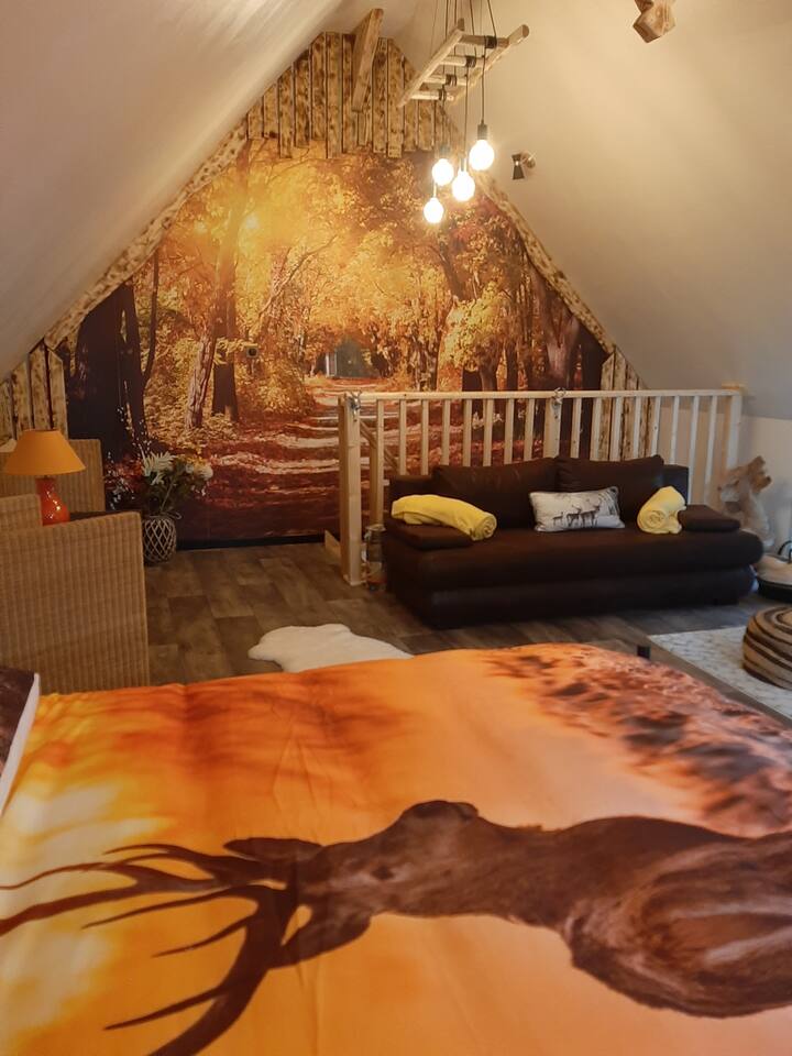 Lit pour 2 personnes standart /!/ 190 x 140 avec espace  salon faisant clic clac. 190×140.
