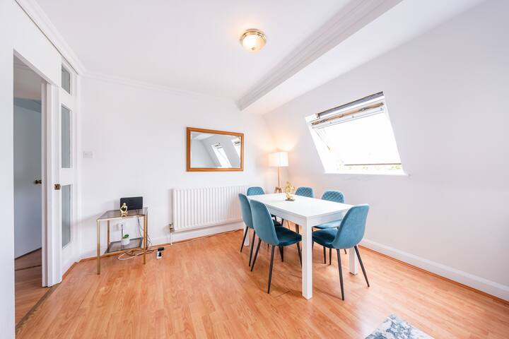 The Queensborough 3 Bed Apartment By Hyde Park gallery image 3