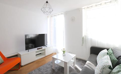 Headington 4BR Home - Parking & Garden - Oxford