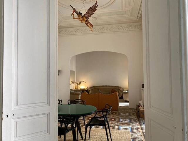 Luxury apt in the heart of Barcelona gallery image 4