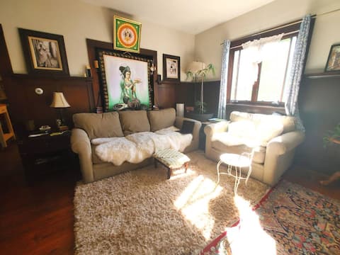 Successful Airbnb property: 1850 Historic Home in Lake Tahoe / Truckee