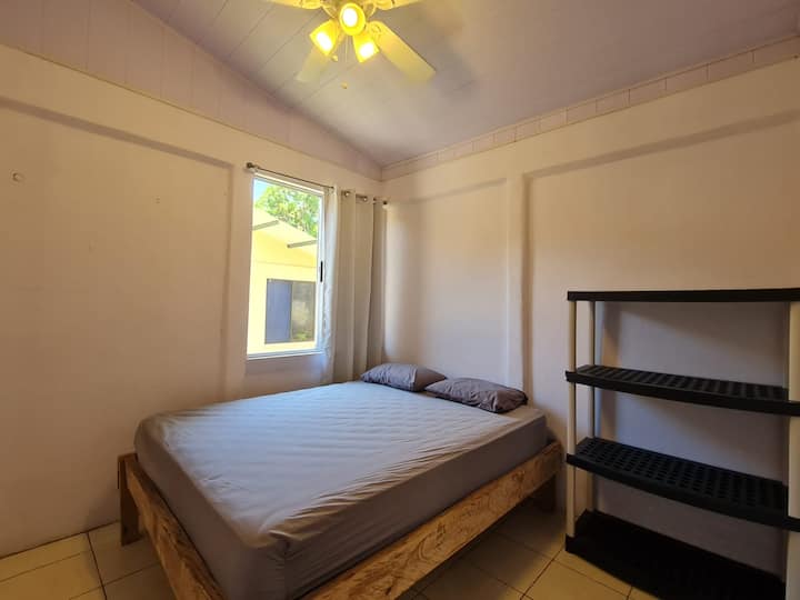 غرفة النوم 2