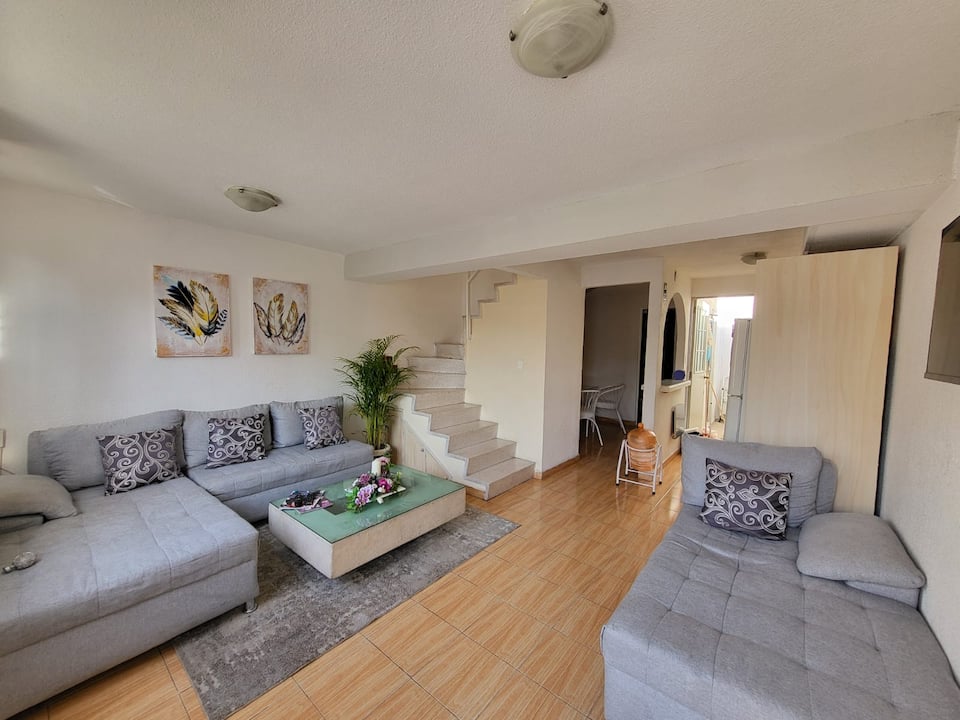 Top-earning Airbnb listing in Ecatepec de Morelos, 3 bedrooms