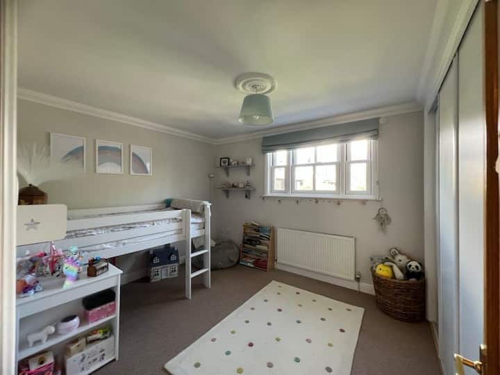 Chumba cha kwanza cha kulala - Ghorofa ya Kati