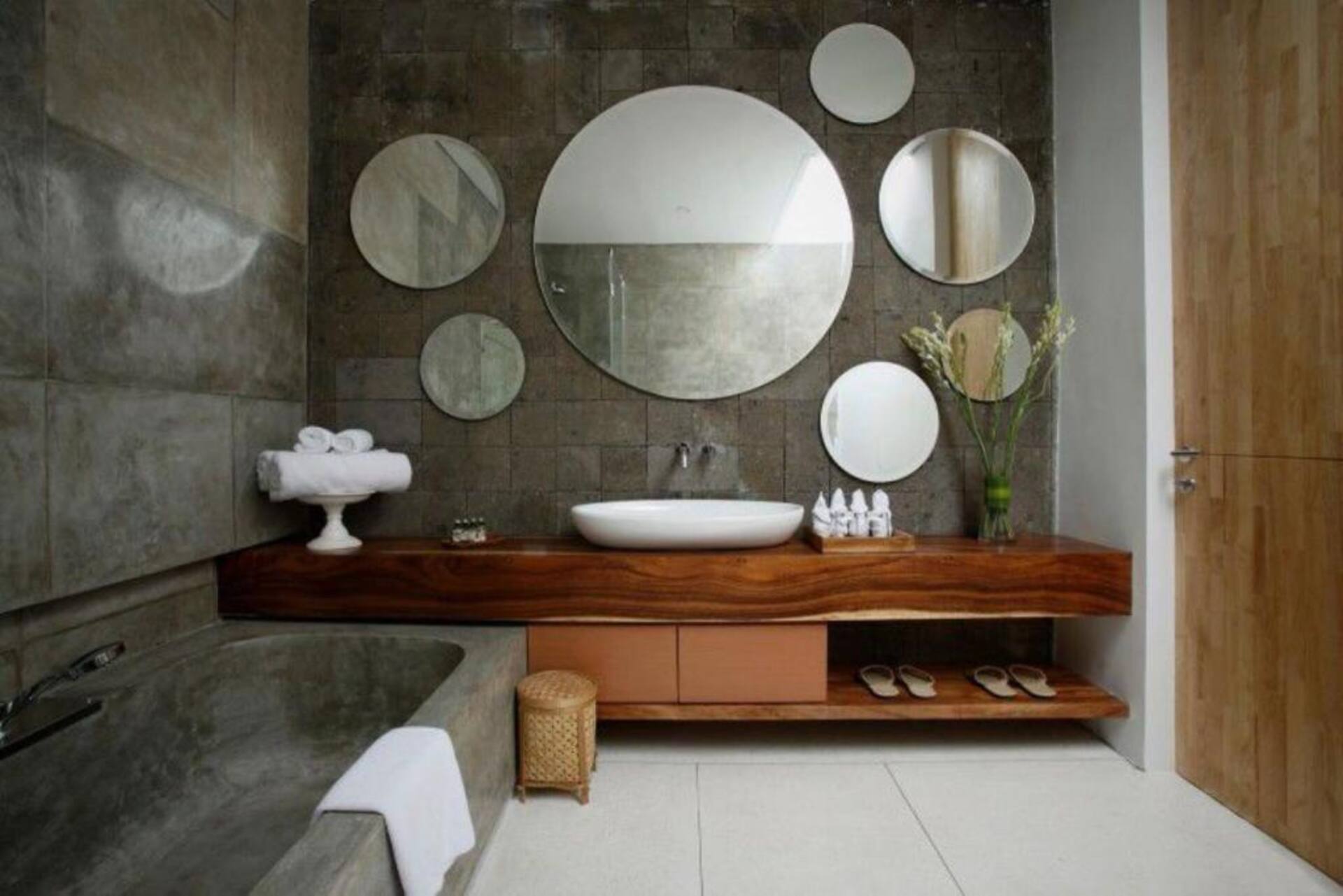 Sweeping Coastal Vista 2 Bedroom Private Villa in Uluwatu 3