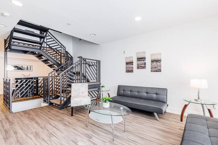 *Accepts short stay*Large 2BR Apt in Hollywood