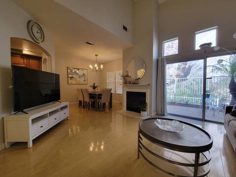 #23 Great Entire Condo 2b2.5b