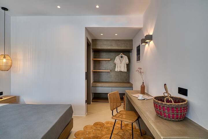 Clementina Paros – Apartment with Garden View gallery image 5