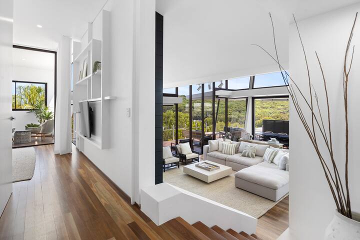 6Br – Secluded Sunshine Bch | Heated Pool (32 deg) gallery image 4