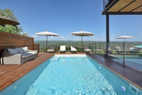 Villa Alta Boutique/Amazing view/ Pool (up to 20)
