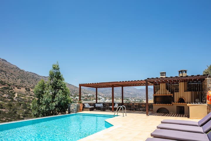 Maris Villa 1 – Private pool, close to Elounda!