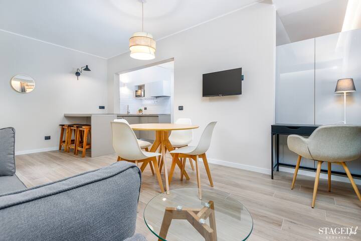 FEEL – Grand Alta Apartment gallery image 3