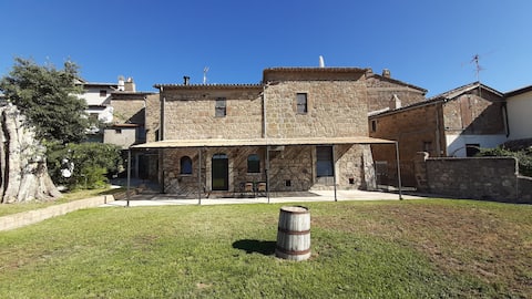 Farmhouse with garden, terrace and summer pool