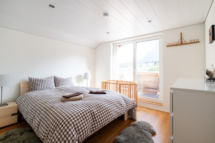 Dubbelrummet, på begäran med barnsäng