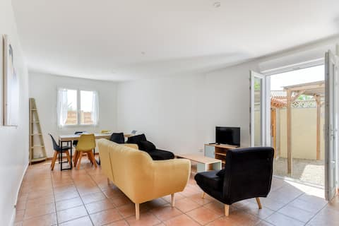 Annonce Airbnb populaire: La Narbonnaise Air Conditioning Wi-Fi 6 People à Narbonne