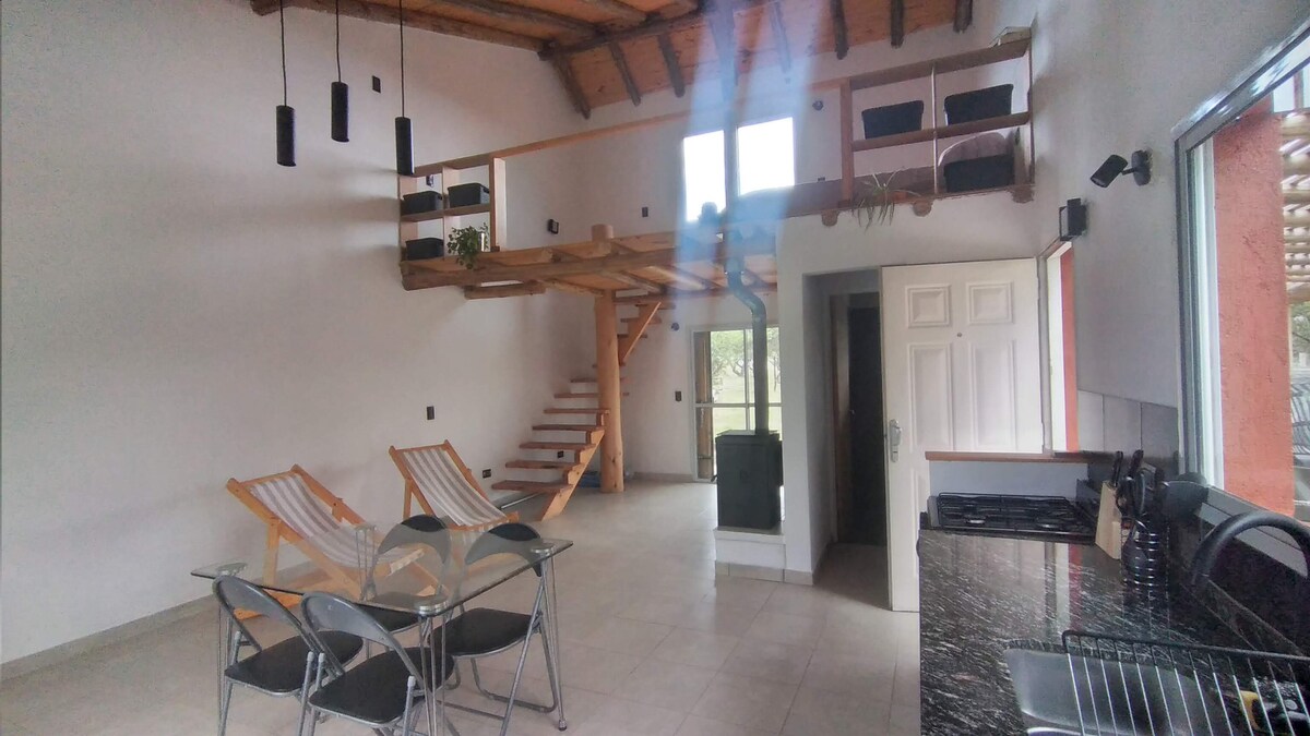 Propiedad de Airbnb exitosa: Beautiful Loft in the Sierras! en Los Reartes