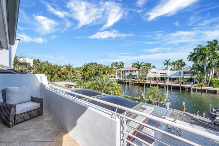 Architectural Masterpiece | Waterfront | Nurmi Key gallery image 4