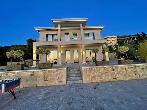 Villa Olive Hill New