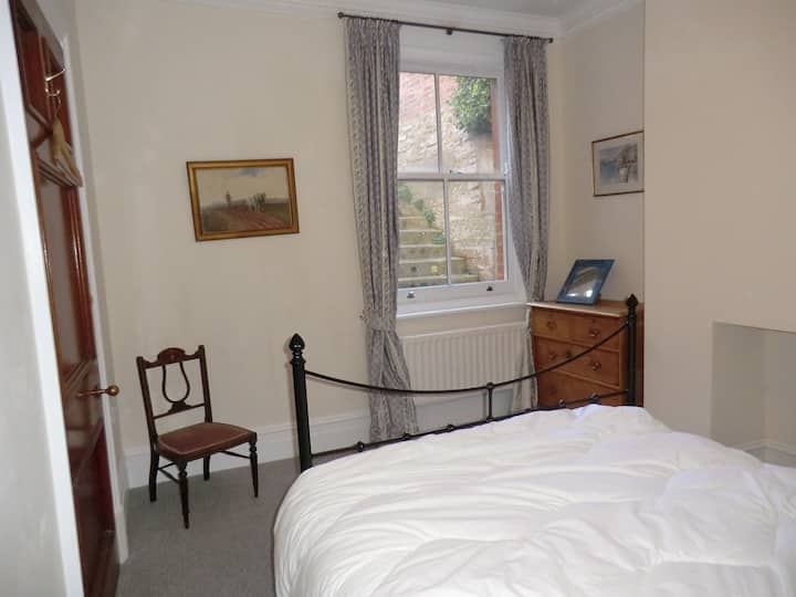 Gezellige slaapkamer beneden