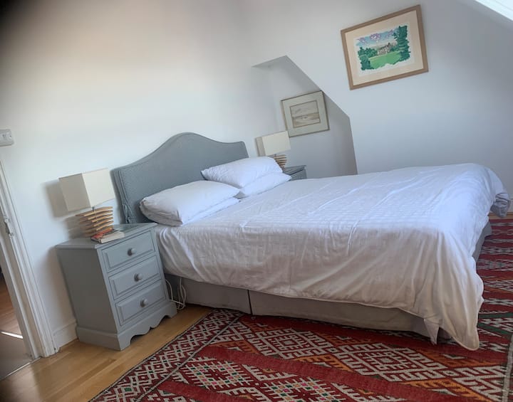 Slaapkamer aan de voorkant boven