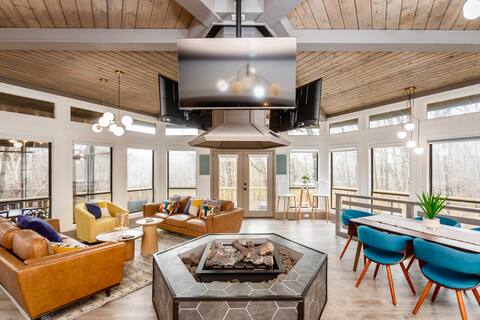 Campfire Lodge: Mid-Century Charm & Firelit Nights