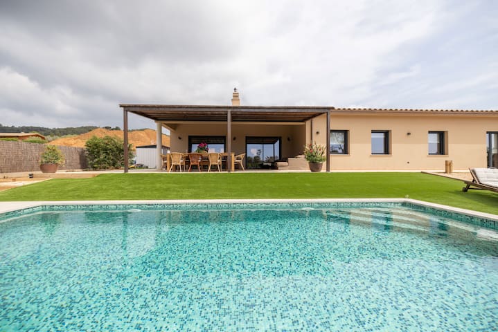 Villa Mediterránea Privada