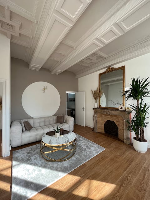 Top performing Airbnb: Appartement The Golden - Parking privatisé in Aube