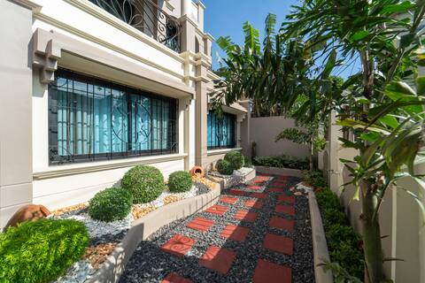 Nahla's House - Newly Renovated