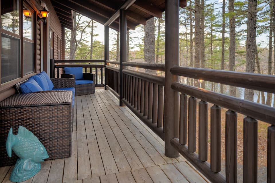 The Harmony Grand, a log cottage on Molega Lake, Molega Lake, Nova Scotia, Canada, photo 8 of 10