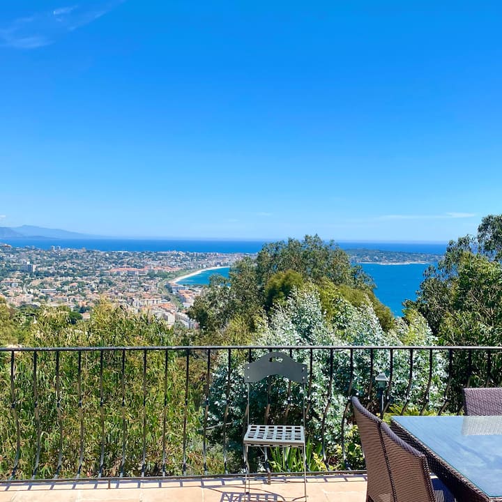 Charming Sea View Villa - Cannes
