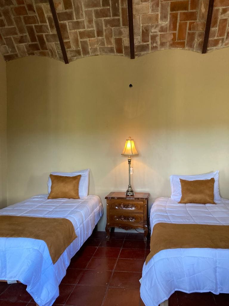 Anuncio de Airbnb popular: Cabana Almaguer en Arandas