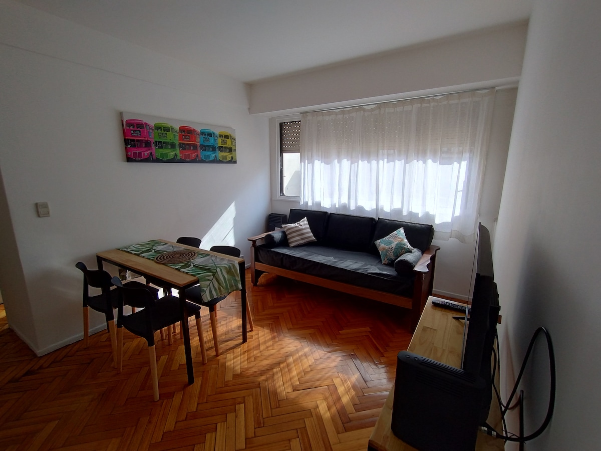 Departamento de 2 ambientes en Balvanera, zona Facultad
