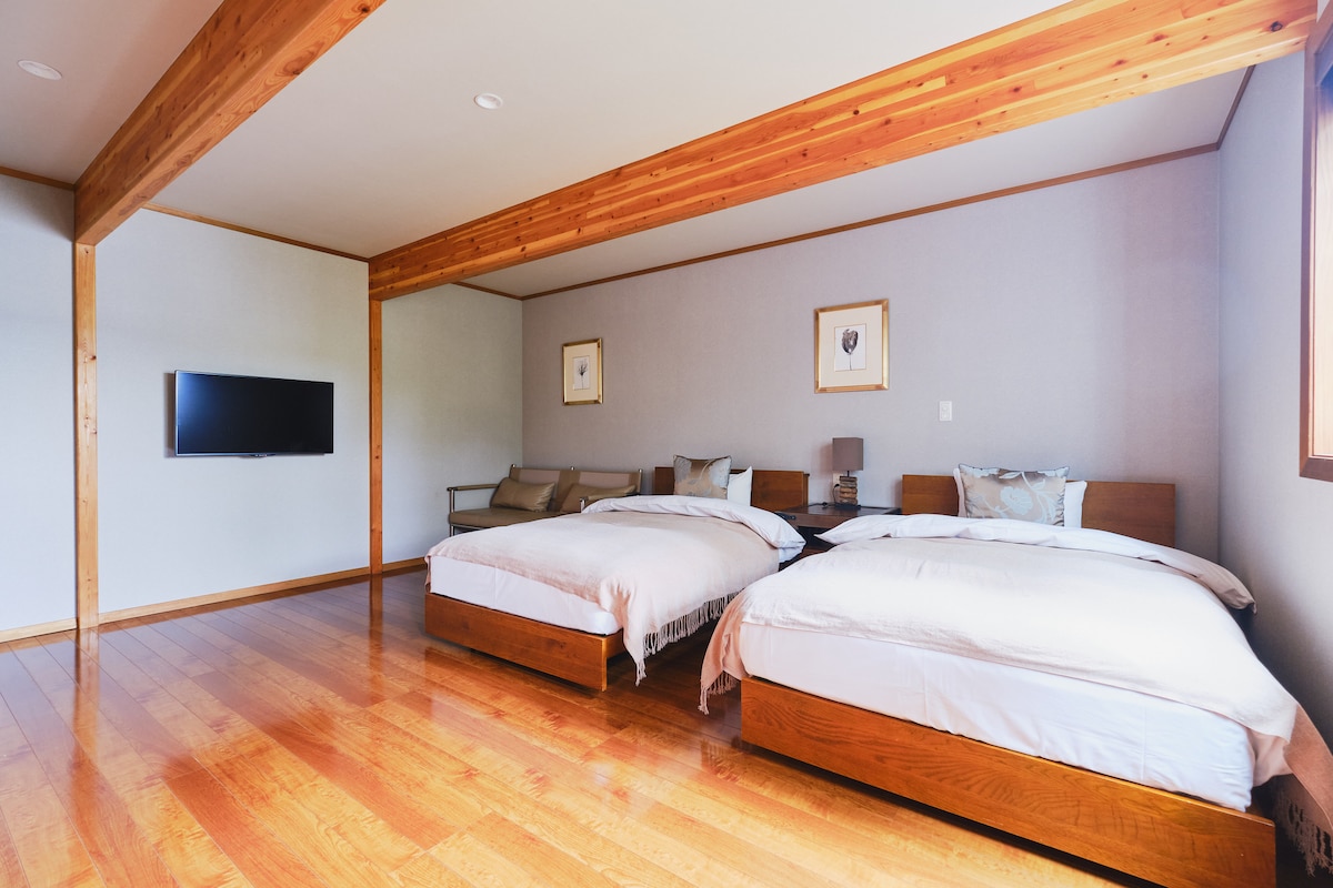 Spavaća 
sobaB Privatna kupaonica i WC
Može se instalirati još jedan dodatni iznos