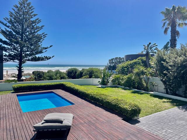 Beachhouse! Seaview, pool, battery back-up gallery image 2