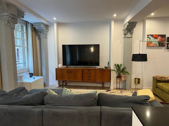 Palacete Frente al Casco Viejo de Bilbao