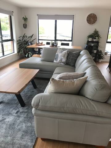 Tranquil Retreat 10 min Hob-Wifi SMART TV SEC Yard gallery image 4