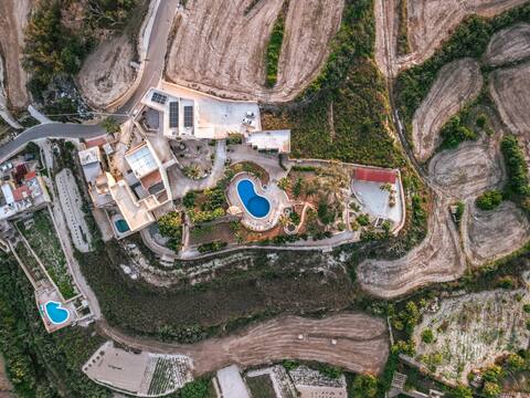 Luxury Farmhouse Villa with Farm Animals Alpacas