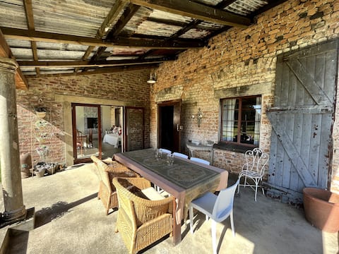 Pringle Country House