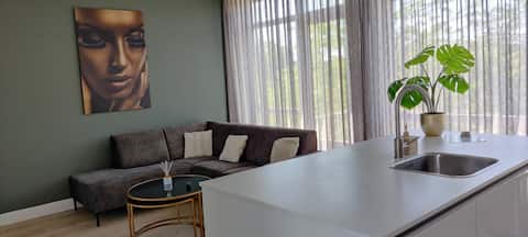 Modern apartment near center and free parking