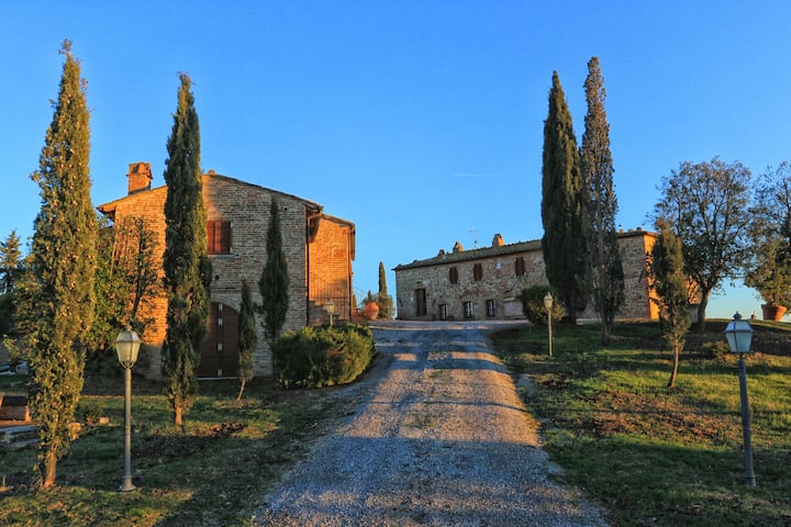Agriturismo Tra Val D'orcia E Crete Senesi - Arco - Pienza